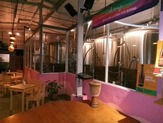 El Viaje Ceveceria y Comida